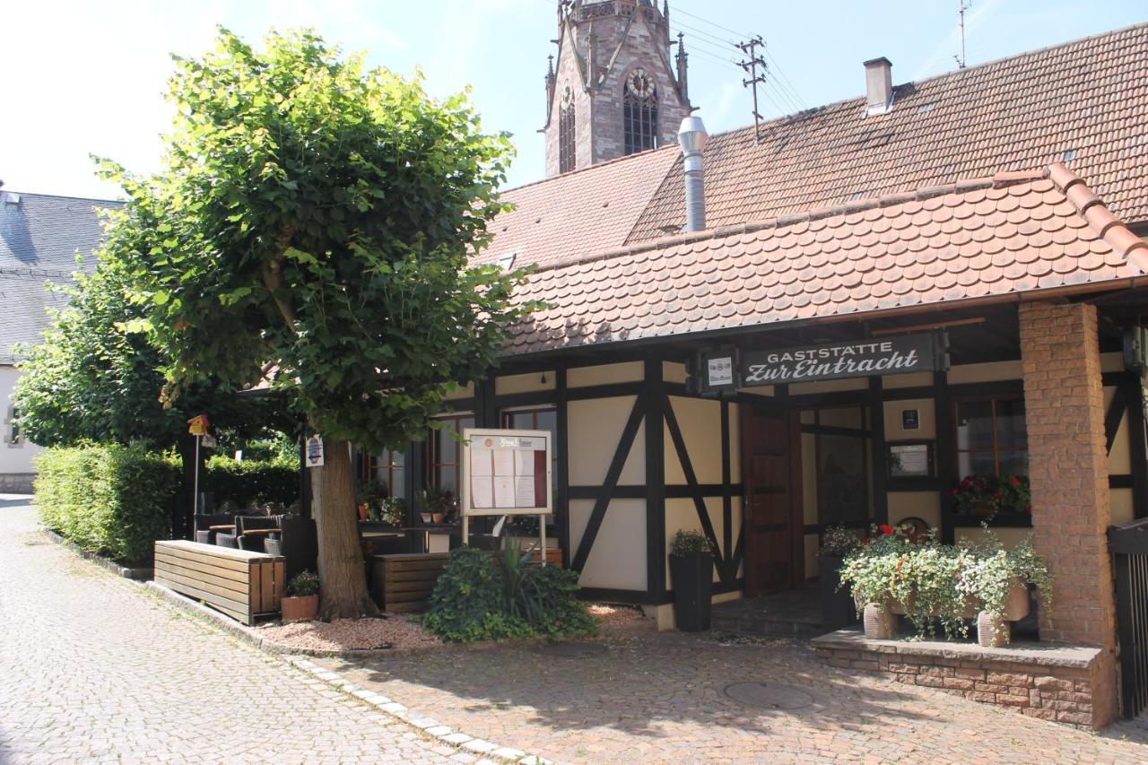 Ferienwohnung Herds Eintracht Baden-Baden Ruang foto